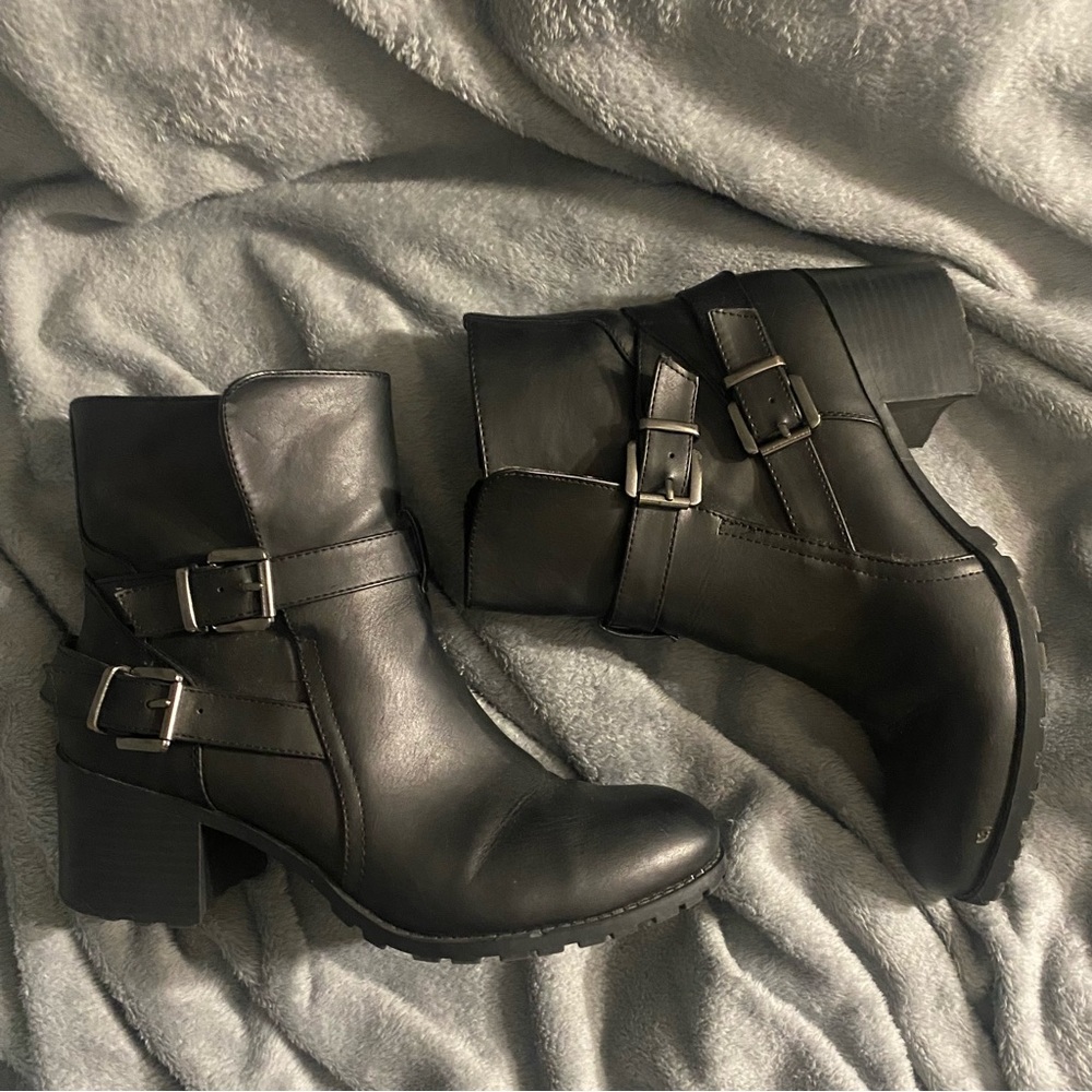 Justfab black booties